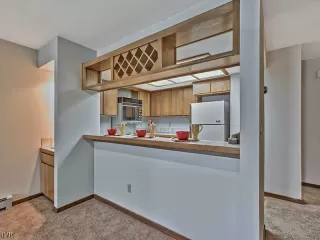 Photo #5: 942871 Listing