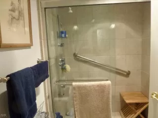 Photo #6: 942881 Listing