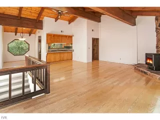 Photo #5: 942950 Listing