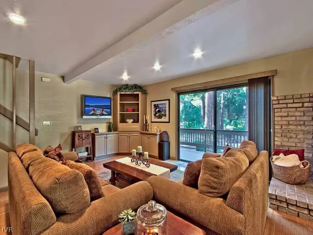 MLS: 942956 Condo For Sale