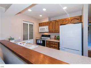 Photo #6: 943004 Listing