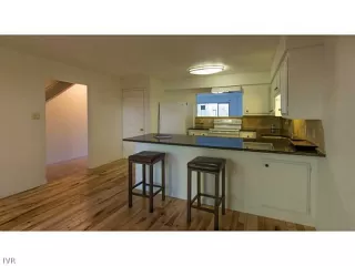 Photo #6: 943033 Listing 