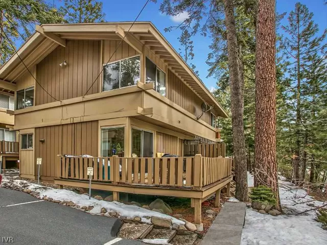 MLS: 943094 Condo For Sale