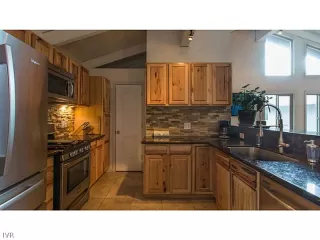 Photo #4: 943116 Listing