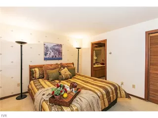 Photo #6: 943150 Listing