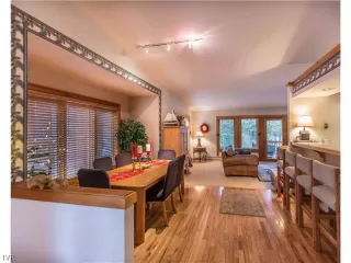 Photo #2: 943175 Listing