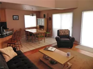 Photo #2: 943223 Listing