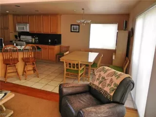 Photo #3: 943223 Listing