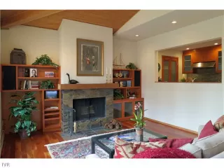 Photo #1: 943239 Listing