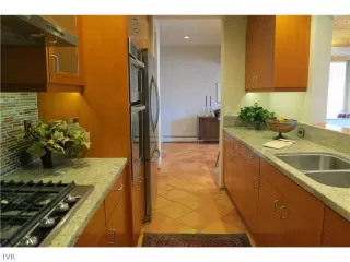 Photo #4: 943239 Listing