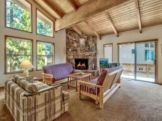 Photo #2: 943266 Listing