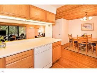 Photo #5: 943323 Listing 