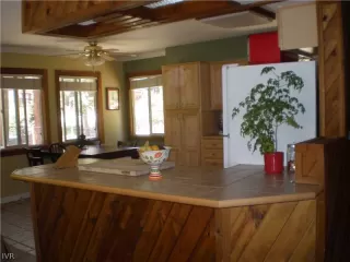 Photo #6: 943341 Listing