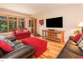 Photo #2: 943347 Listing