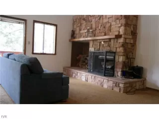 Photo #4: 943377 Listing