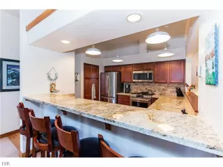 Photo #5: 943383 Listing