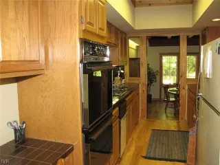 Photo #4: 943436 Listing