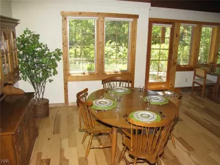 Photo #5: 943436 Listing