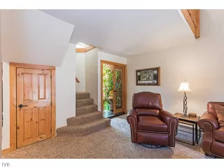 Photo #4: 943519 Listing